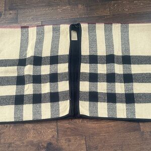 Woman’s Plaid wrap